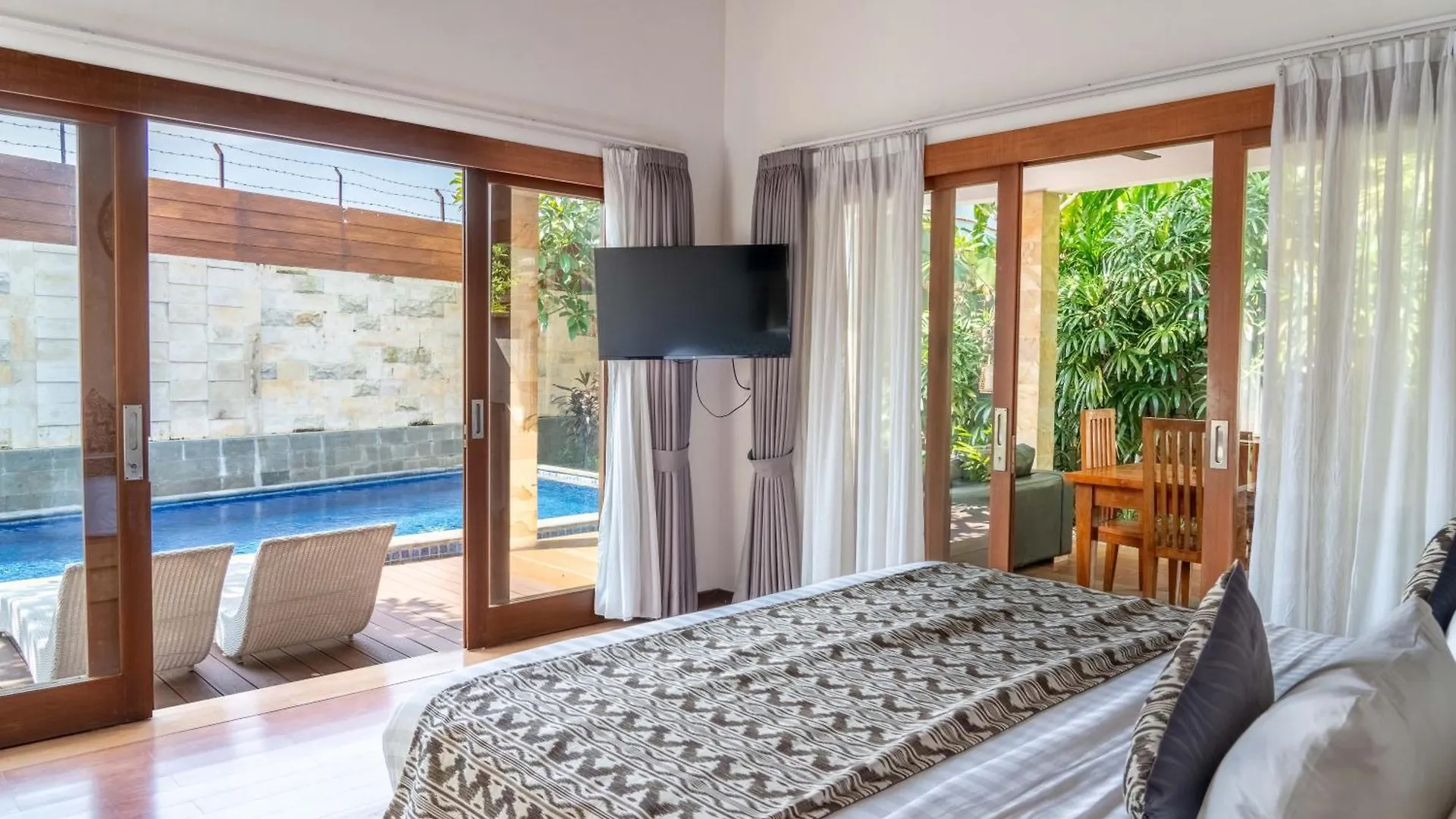 Bali Nyuh Gading Villas Kerobokan Indonesia